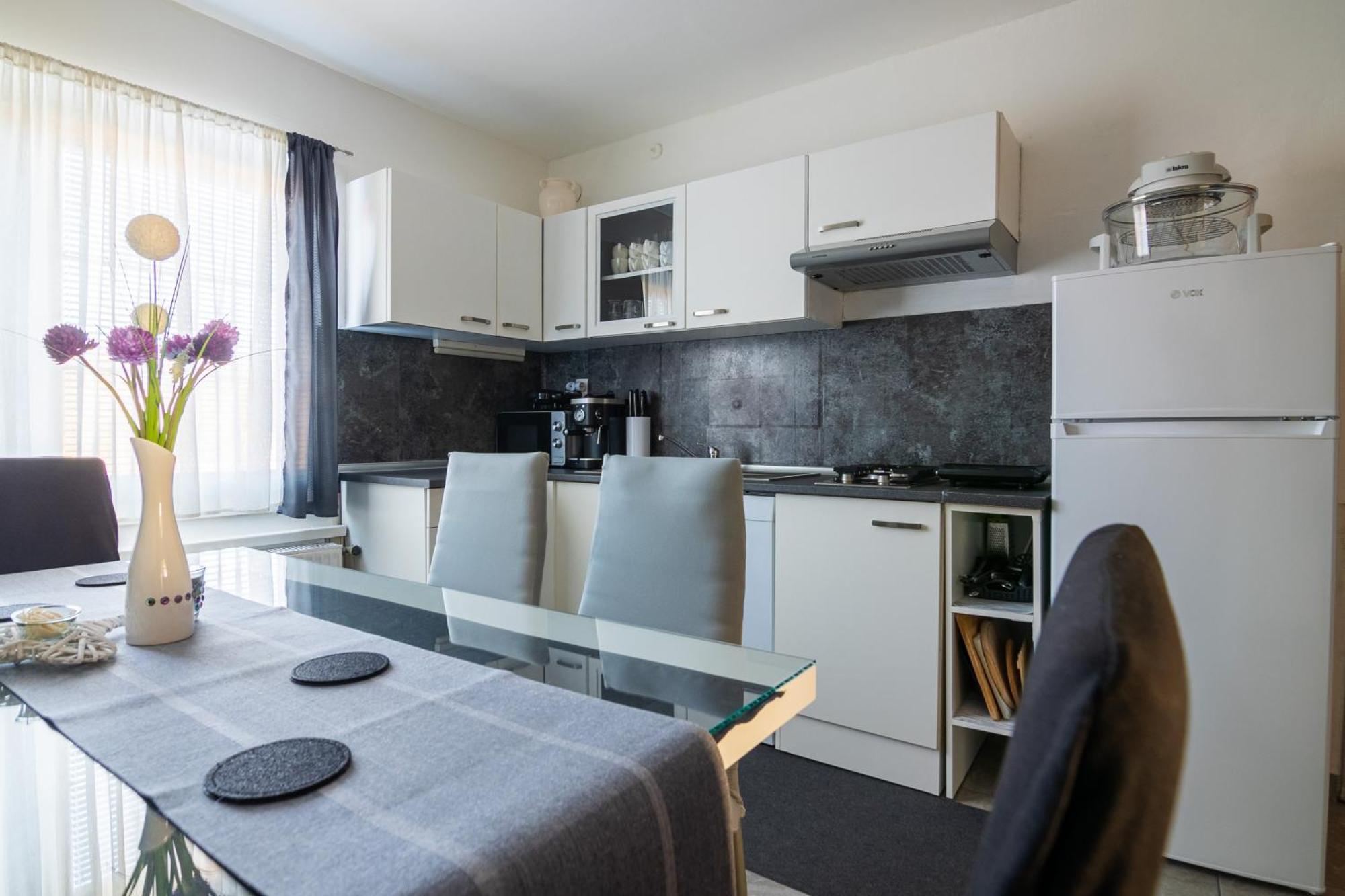Apartma Ella Lovrenc na Pohorju Buitenkant foto